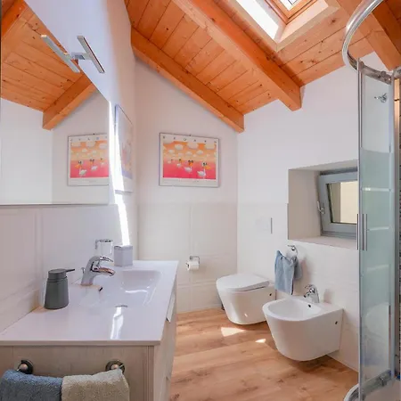 Cozy Home In Albagnano Di Bee With House Sea View * Bee