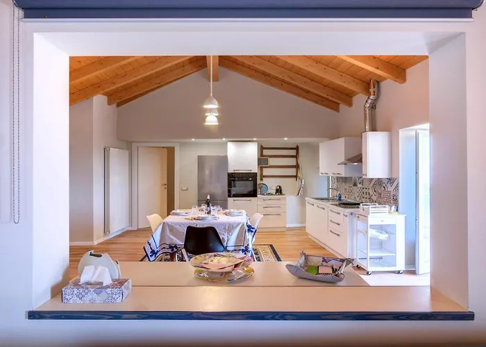 Apartament Awesome In Albagnano Di Bee