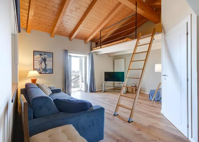 아파트 Awesome In Albagnano Di Bee