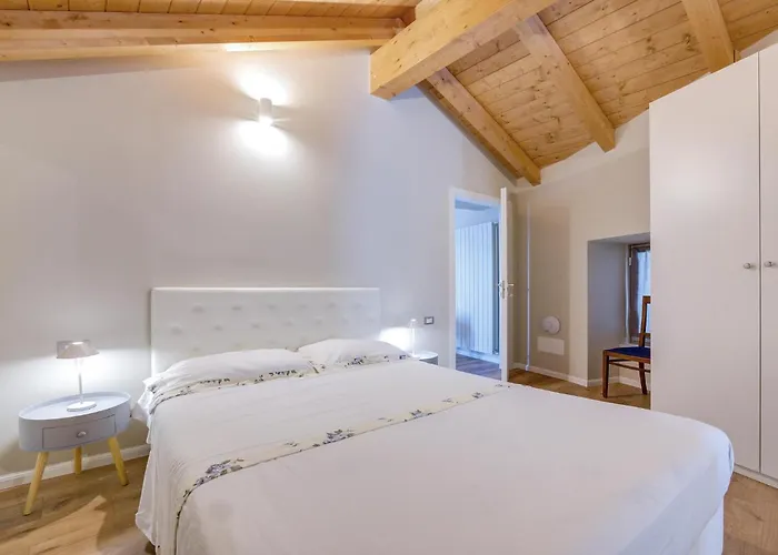 Awesome In Albagnano Di Bee