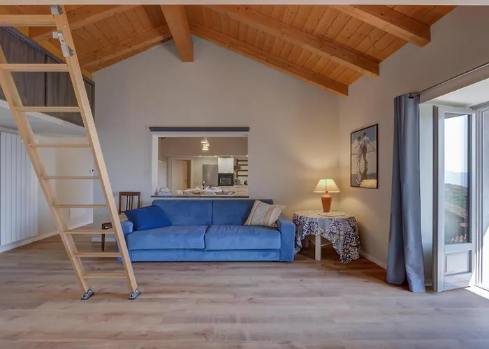 Apartament Awesome In Albagnano Di Bee