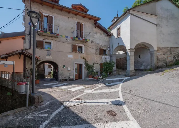 Awesome In Albagnano Di 아파트